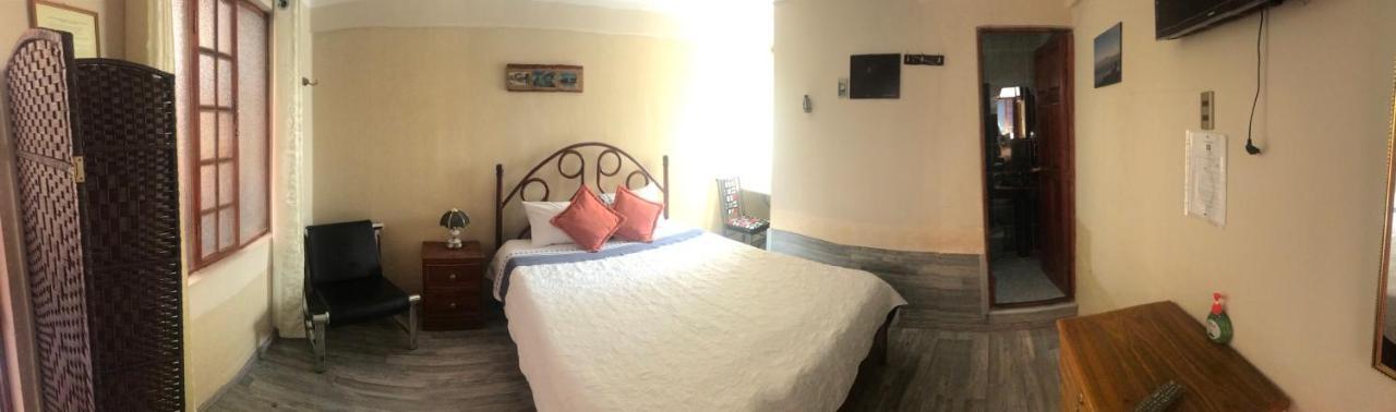 אויוני Tonito Hotel מראה חיצוני תמונה